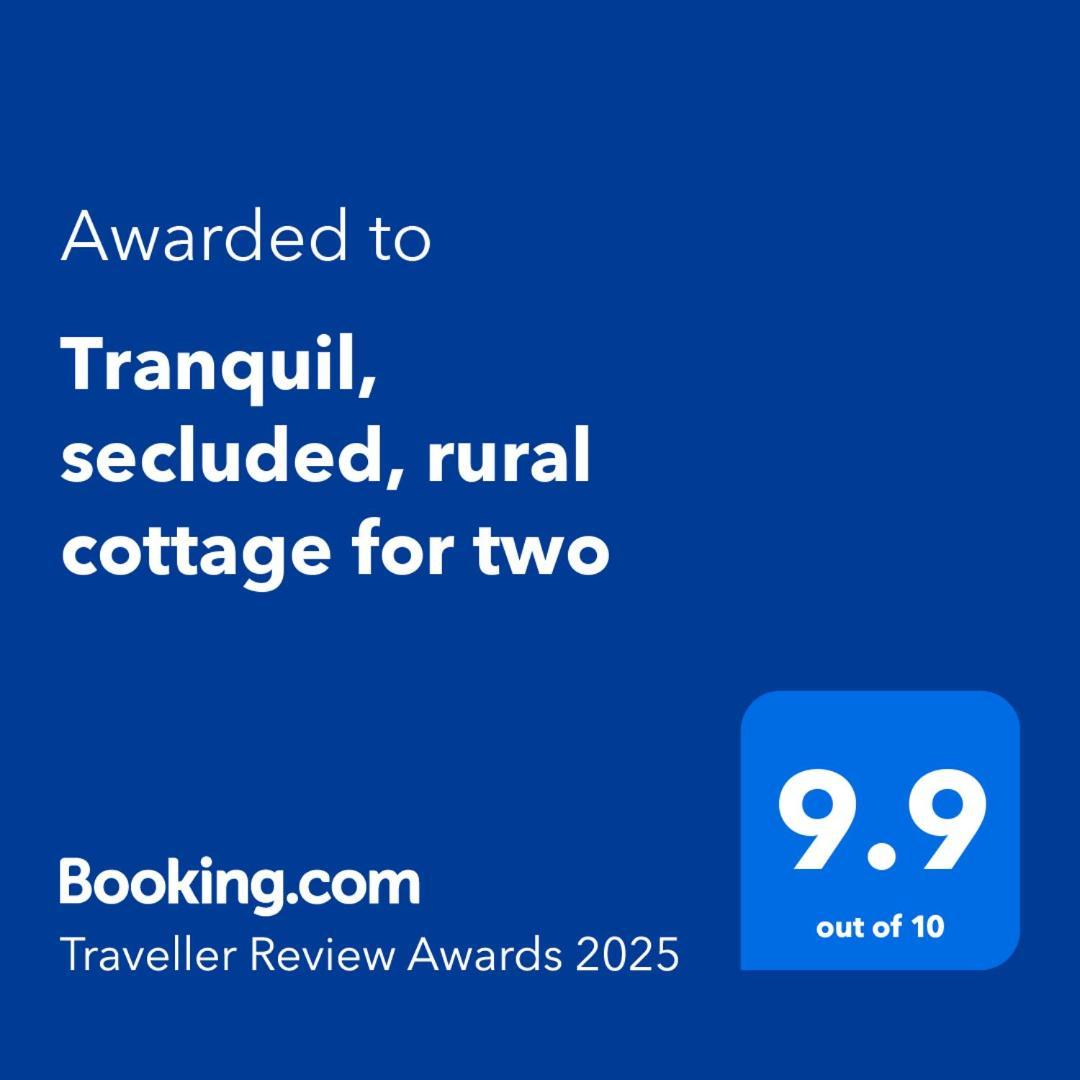 Tranquil, Secluded, Rural Cottage For Two بوماريس المظهر الخارجي الصورة